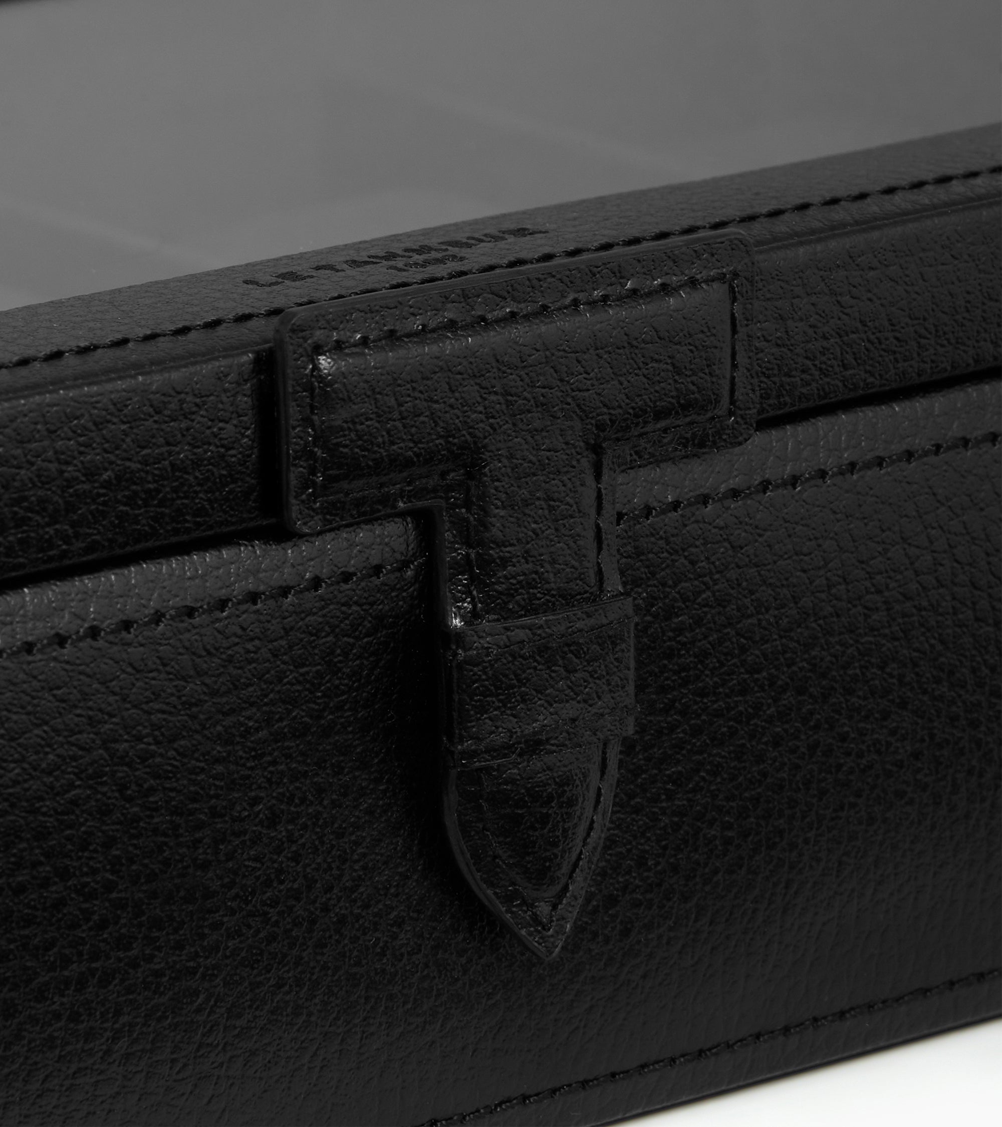 Schatulle aus Leder für 12 Uhren