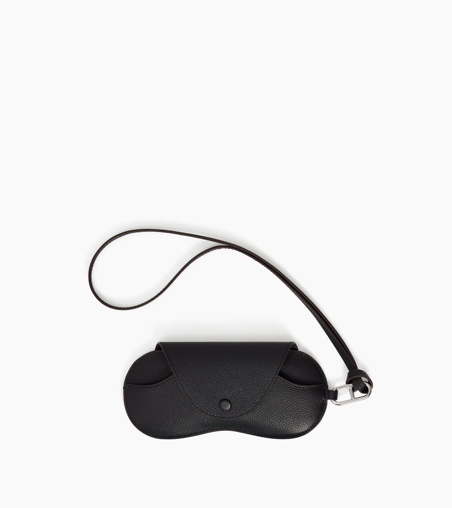 Glasses case with charms in grained leather