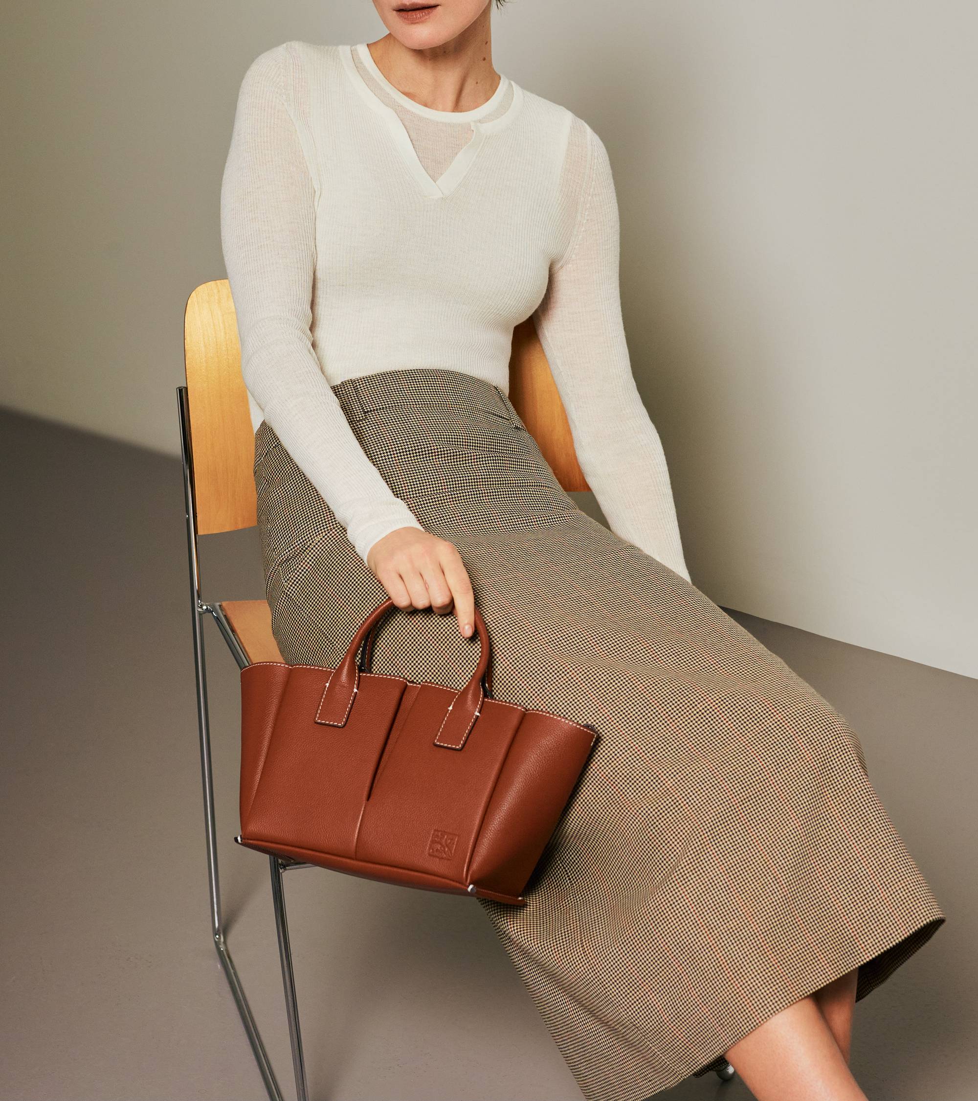 Kleine Handtasche Elena  aus genarbtem Leder